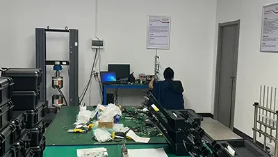 Fábrica de montagem de sensores