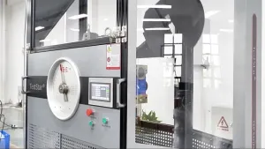 Máquina de ensaio de impacto Charpy 150J-450J